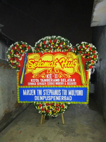 Bunga Papan Congratulation Gereja Katolik St. Lukas Samarinda